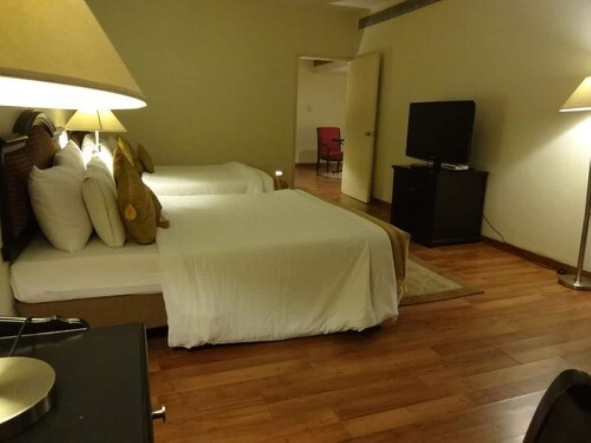 Hotel Minerva Grand Secunderabad Hyderabad Exterior foto